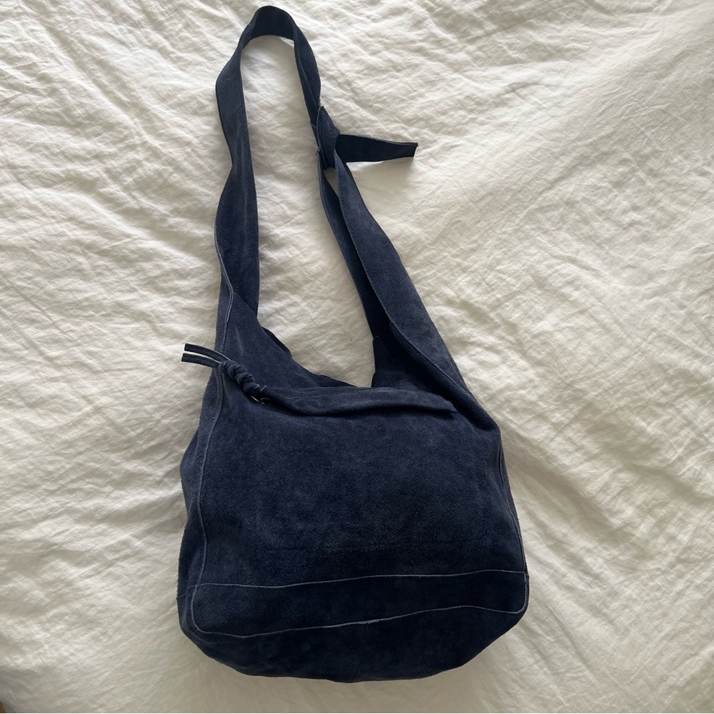 Free People Jessa Carryall Suede Leather Bag in Navy blue rare color! - Picture 7 of 16